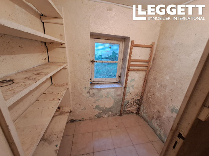 Image No.9-2 Bed House for sale