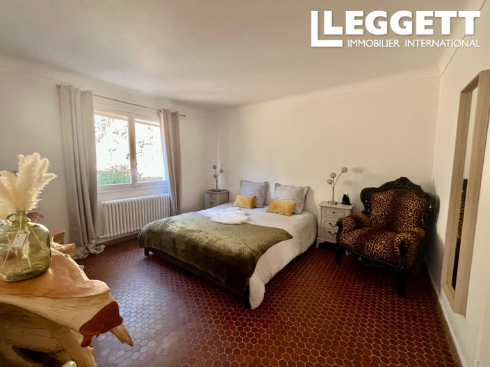 Image No.9-7 Bed House for sale