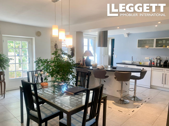 Image No.3-4 Bed House for sale