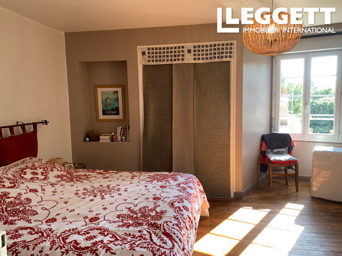 Image No.5-4 Bed House for sale