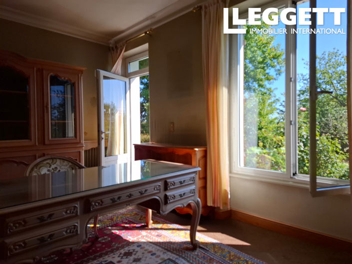 Image No.5-4 Bed House for sale