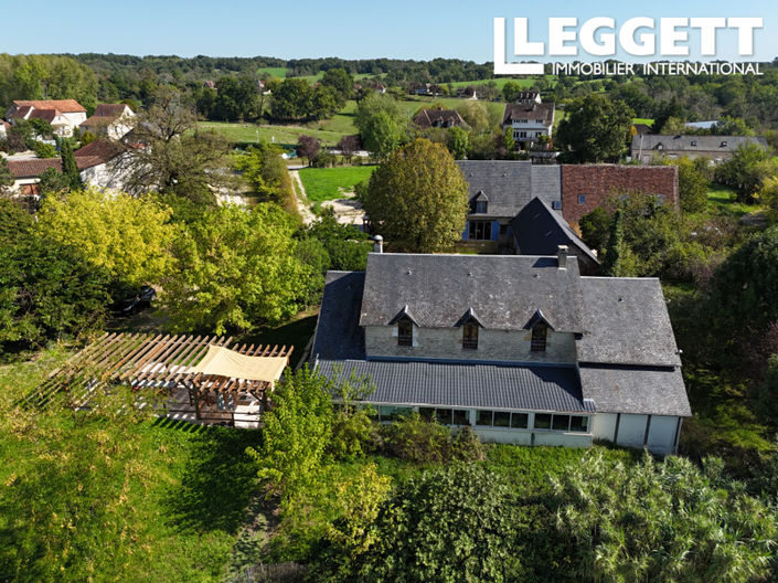 Image No.1-10 Bed House for sale
