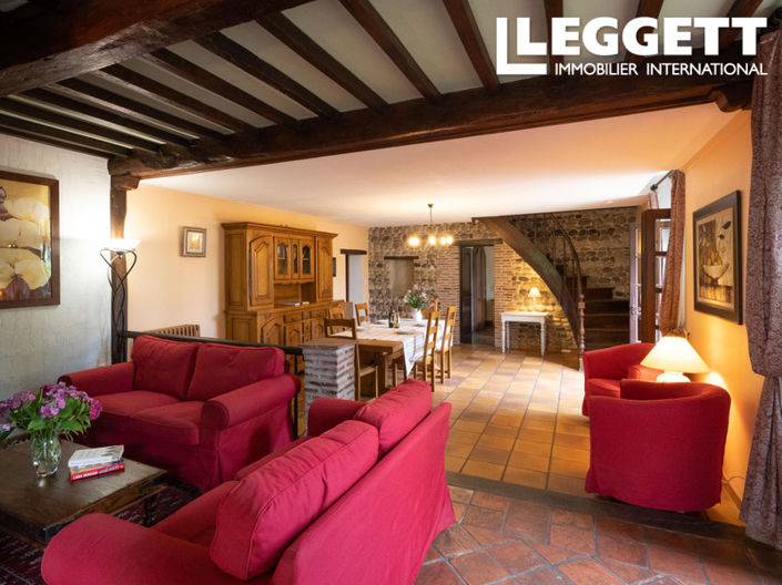 Image No.2-4 Bed House for sale