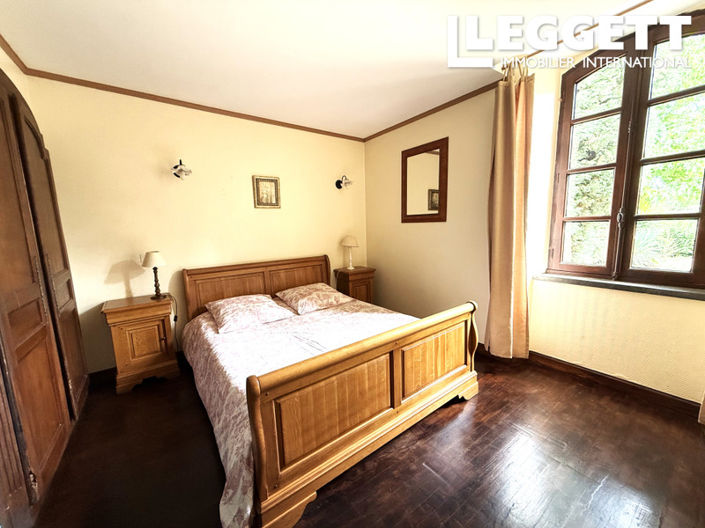 Image No.5-4 Bed House for sale