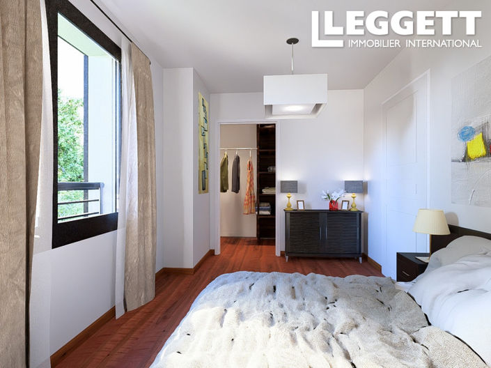 Image No.10-3 Bed House for sale