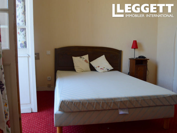 Image No.5-11 Bed Commercial for sale