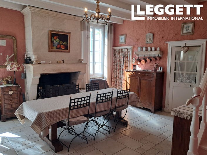 Image No.8-5 Bed House for sale