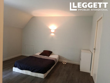 ahr0chm6ly9jzg4uagvzdglhlmltbw8vaw1hz2uvvevom