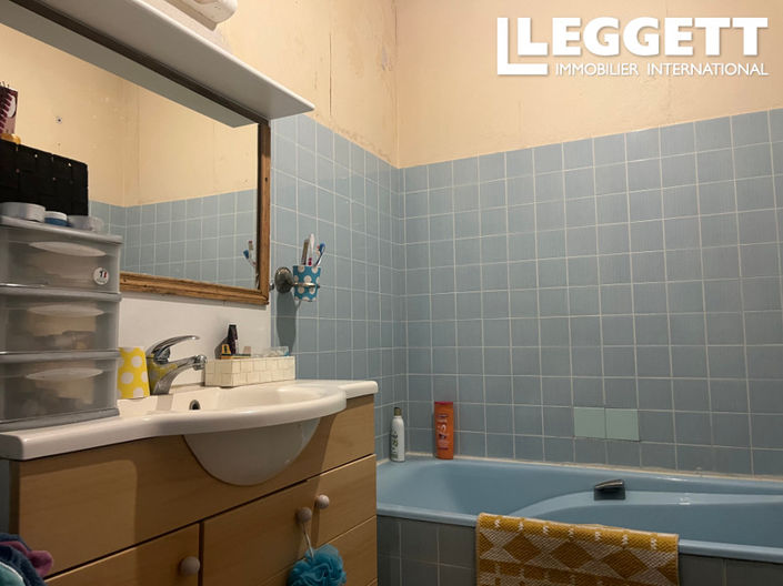 Image No.10-4 Bed House for sale