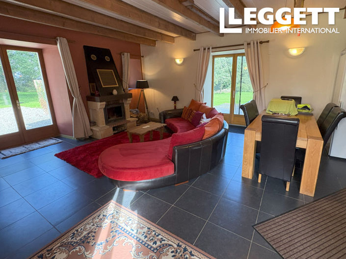 Image No.6-2 Bed House for sale