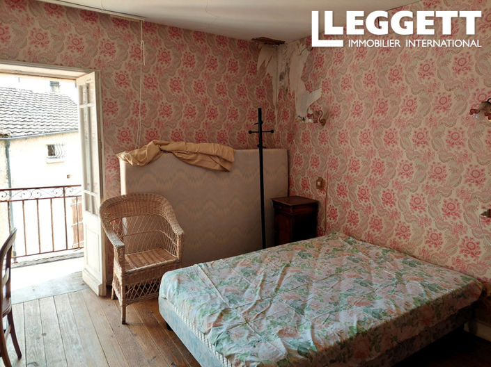 Image No.6-2 Bed House for sale