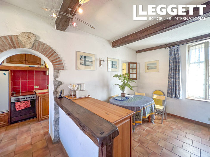 Image No.10-3 Bed House for sale