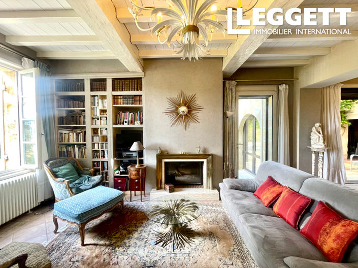 Image No.6-9 Bed House for sale