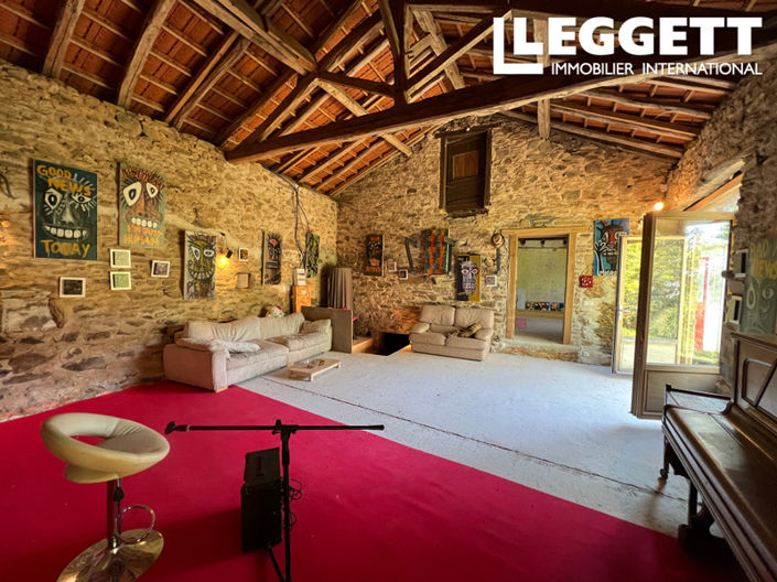 Image No.10-3 Bed House for sale