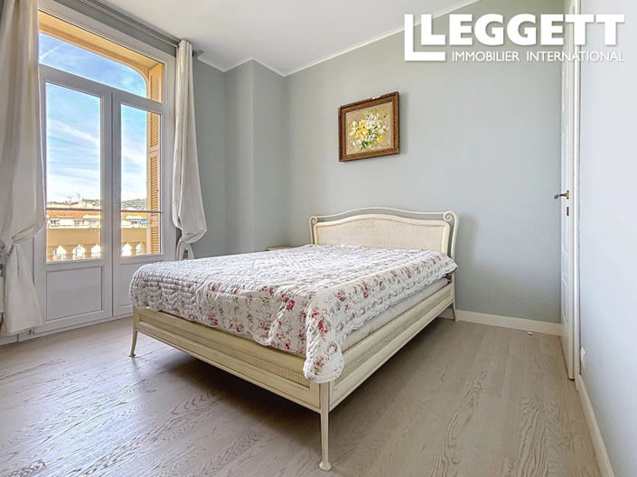 Image No.8-3 Bed Apartment for sale