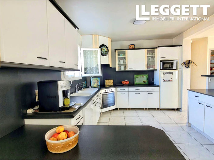 Image No.5-5 Bed House for sale