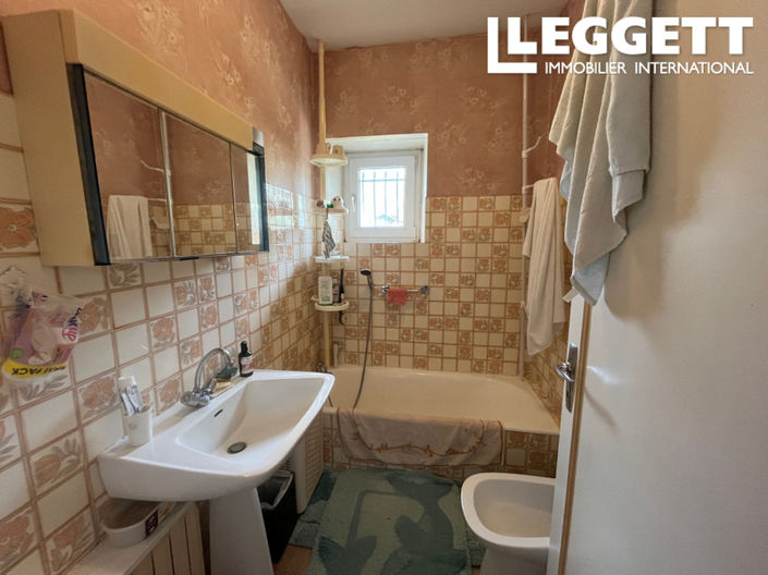 Image No.7-3 Bed House for sale