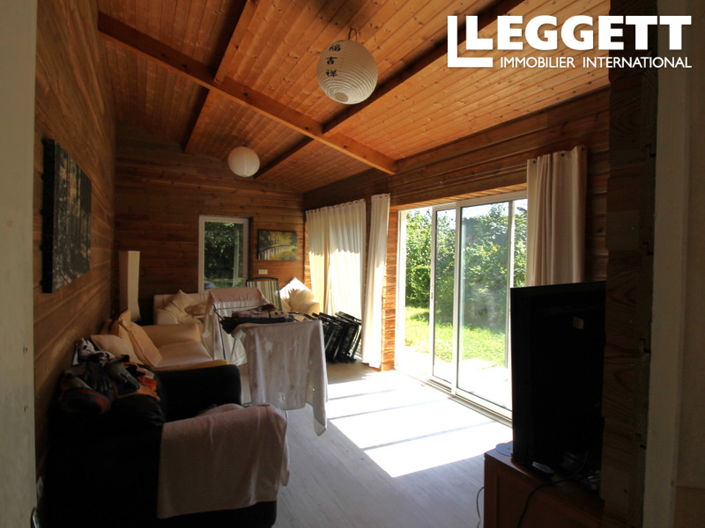 Image No.9-6 Bed House for sale