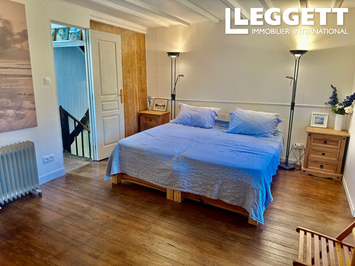 Image No.8-2 Bed House for sale