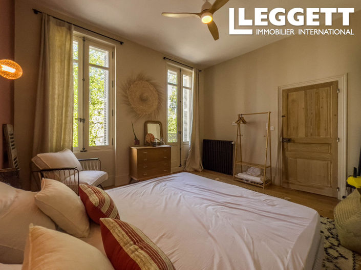 Image No.3-5 Bed House for sale