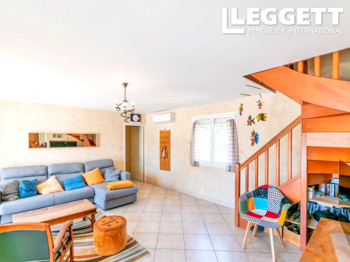 Image No.10-5 Bed House for sale