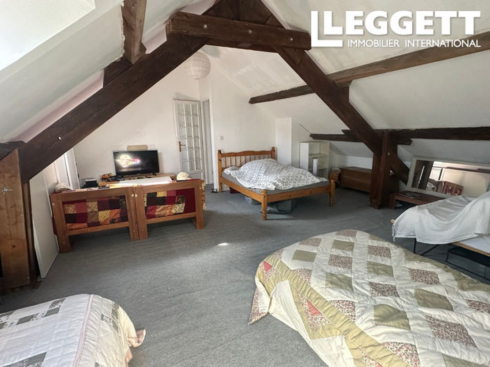 Image No.9-4 Bed House for sale