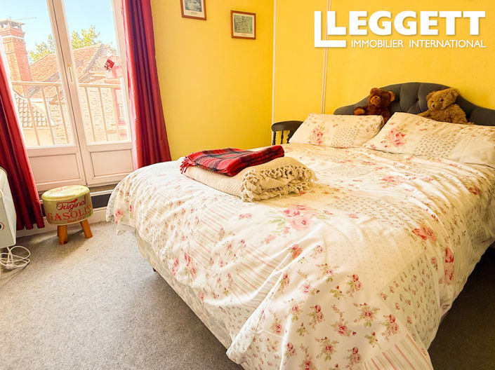 Image No.6-3 Bed House for sale