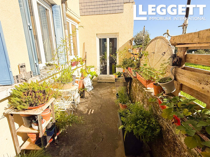 Image No.8-3 Bed House for sale