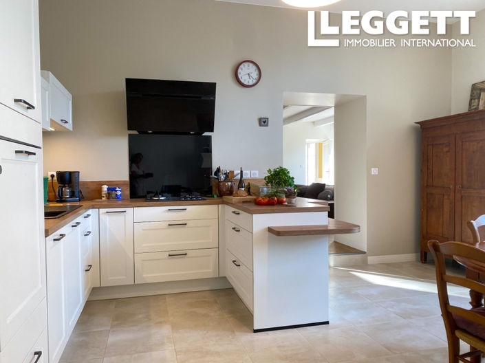 Image No.4-3 Bed House for sale