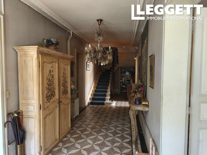 Image No.3-6 Bed House for sale