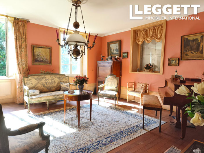 Image No.5-6 Bed House for sale