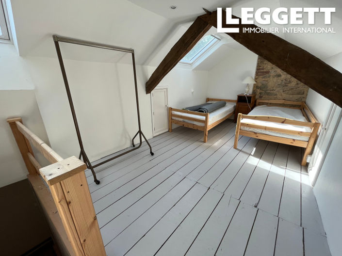 Image No.9-3 Bed House for sale