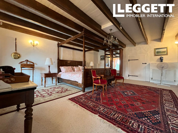 Image No.7-6 Bed House for sale