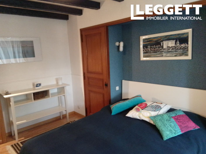 Image No.10-4 Bed House for sale