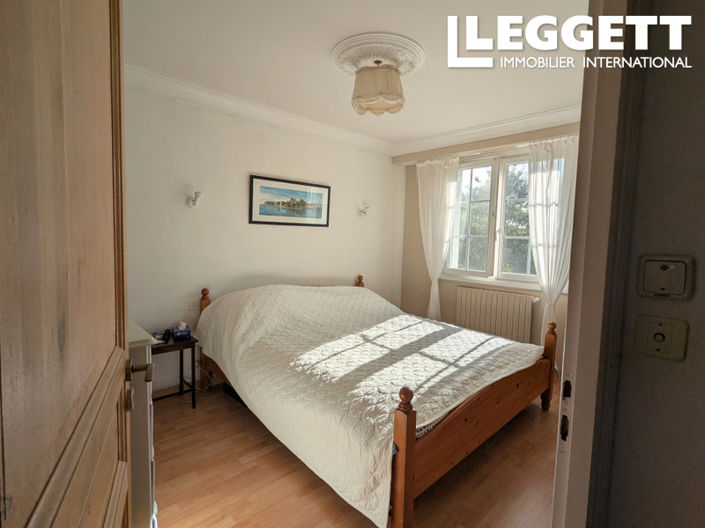 Image No.5-4 Bed House for sale