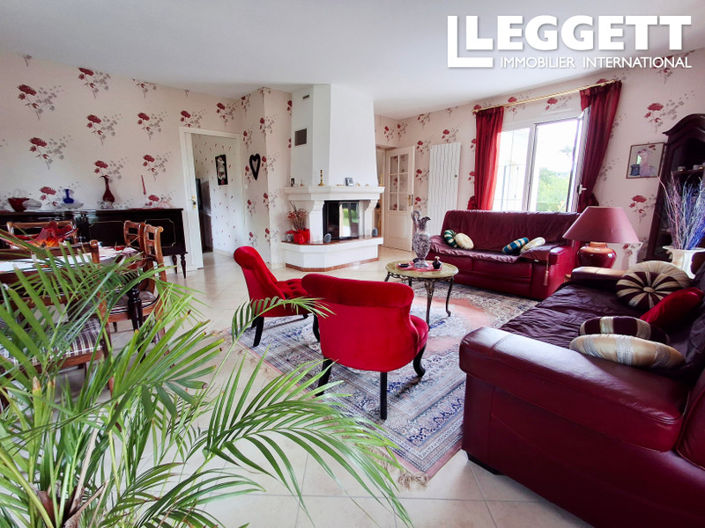 Image No.4-4 Bed House for sale