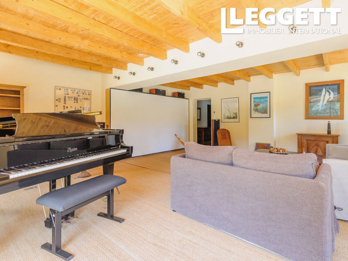 Image No.5-4 Bed House for sale