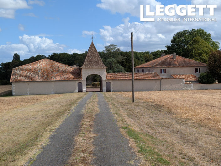 Image No.2-5 Bed House for sale