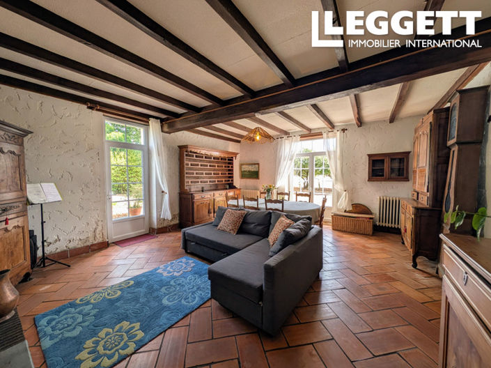 Image No.6-5 Bed House for sale