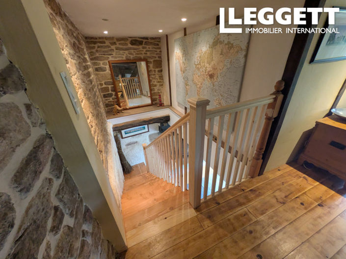 Image No.8-3 Bed House for sale