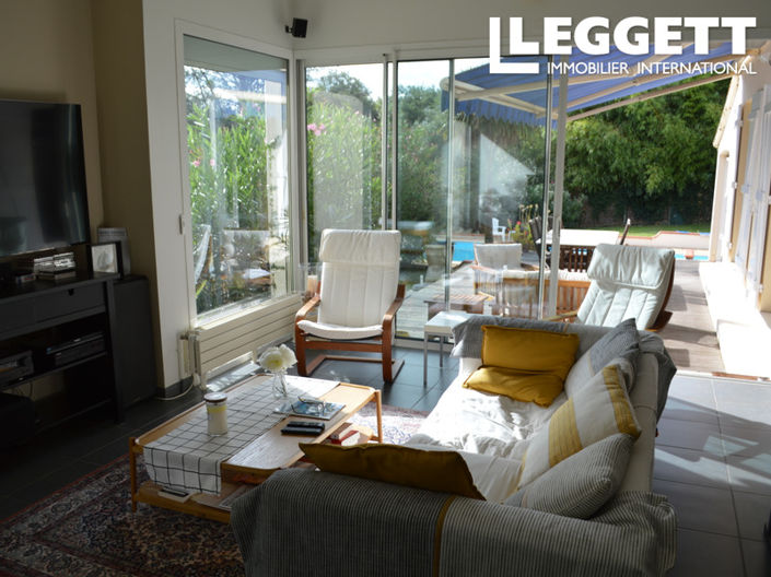 Image No.3-5 Bed House for sale