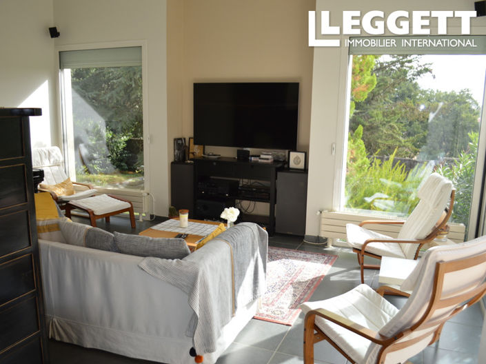 Image No.5-5 Bed House for sale