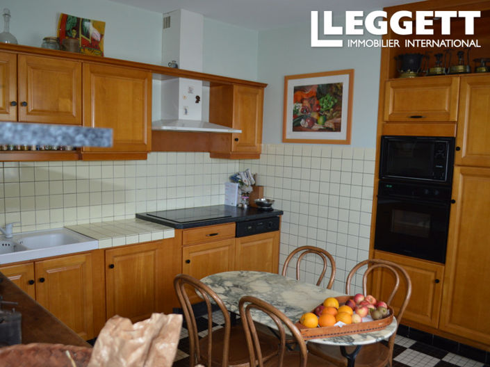 Image No.7-5 Bed House for sale