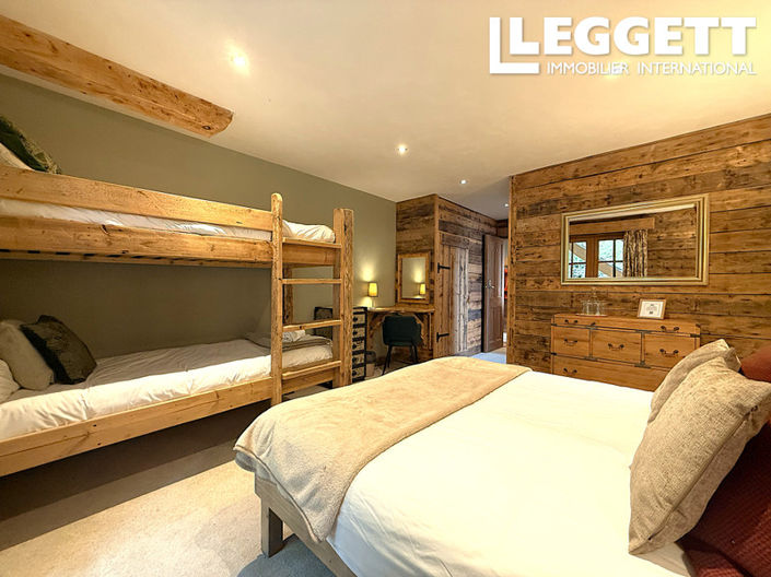 Image No.6-4 Bed Apartment for sale