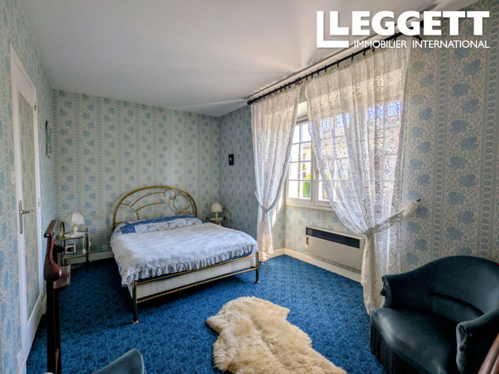 Image No.9-5 Bed House for sale