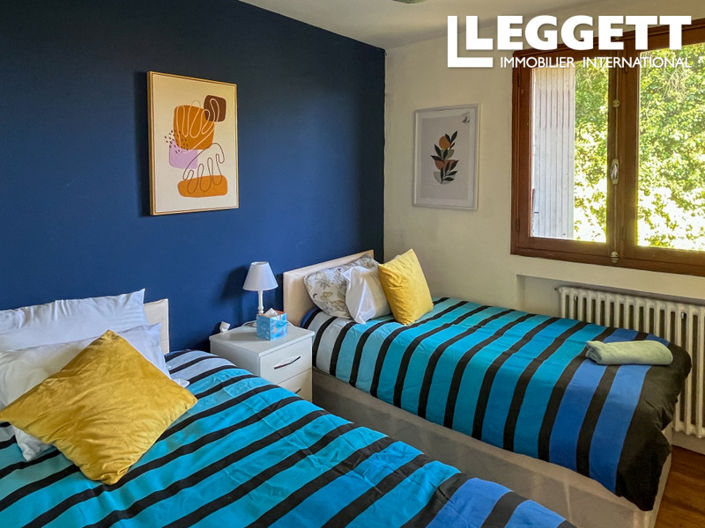 Image No.10-3 Bed House for sale