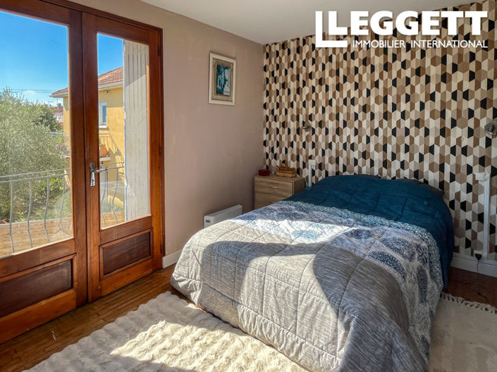 Image No.9-3 Bed House for sale