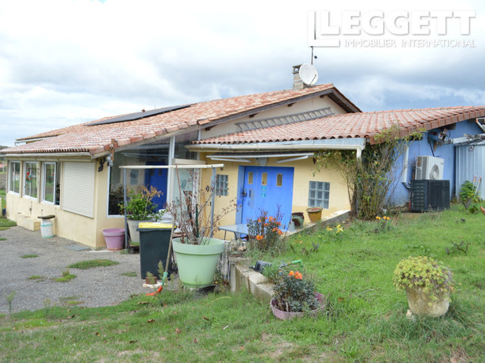 Image No.10-5 Bed House for sale