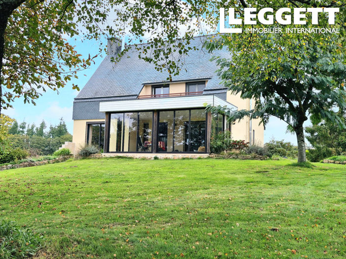 Image No.1-5 Bed House for sale