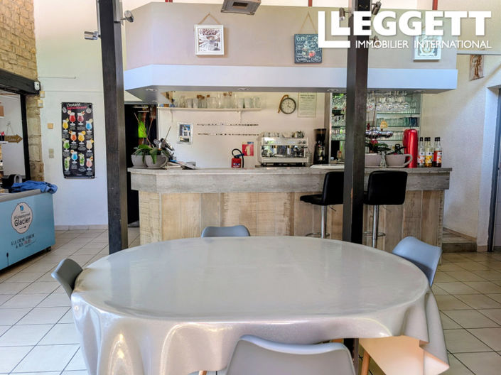 Image No.6-Commercial de 3 chambres à vendre à Mansle